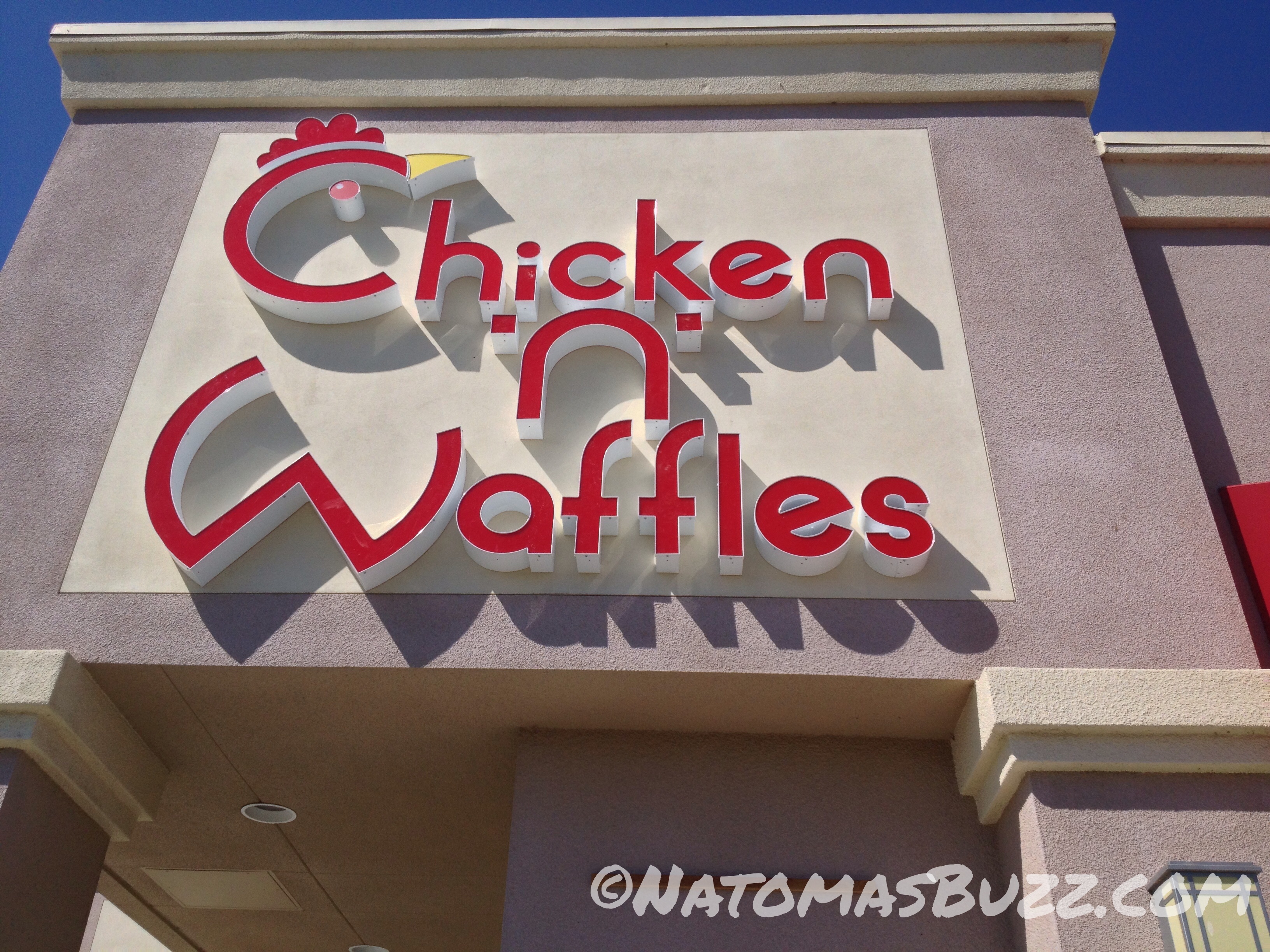 Craving Chicken & Waffles In Natomas? This Place Delivers!