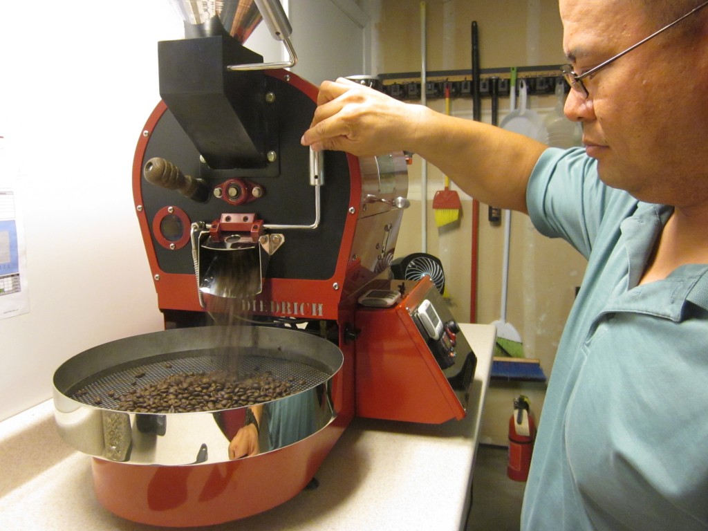 Dominic Dolar roasting coffee beans in Natomas. / Photo: T. Drotar