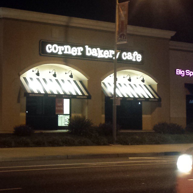 Signage is now up for the new Corner Bakery Cafe under construction in Natomas. / Photo: N.Kong-Vasquez