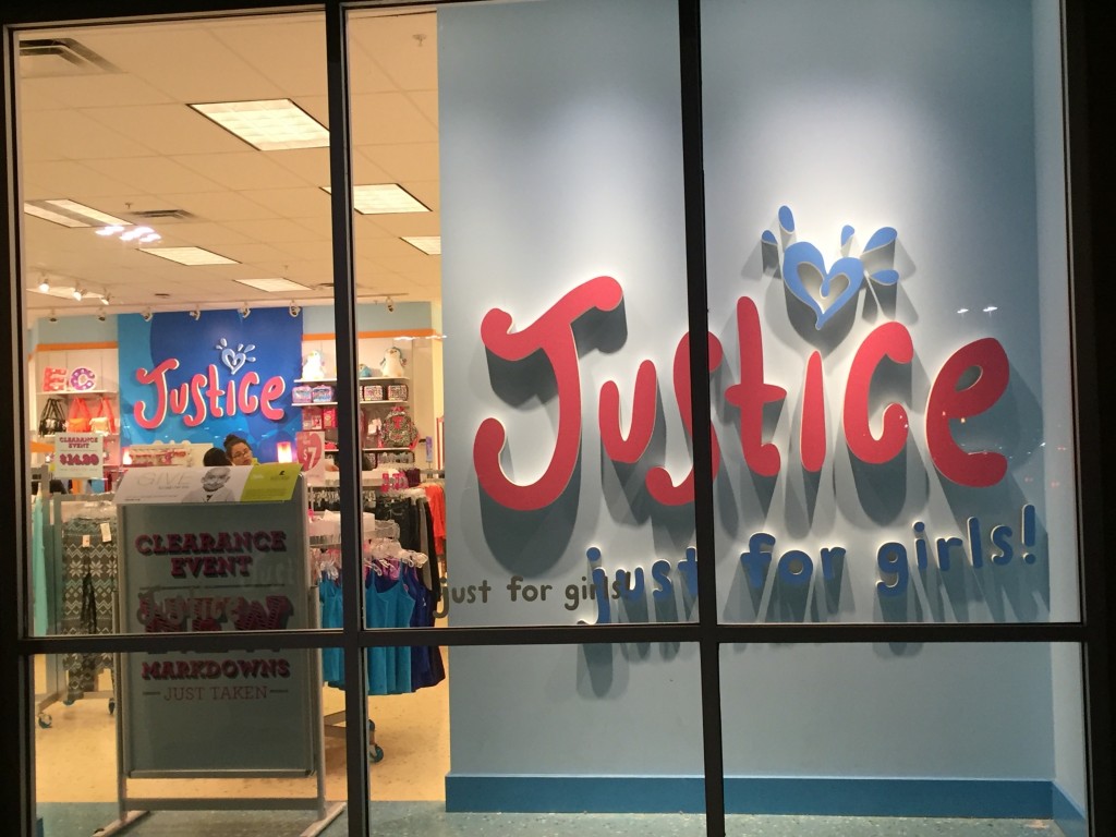 Justice is closing its store in Natomas. / Photo: NatomasBuzz.com