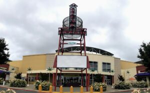 Image of exterior of movie theater. No movies are listed because of the pandemic.